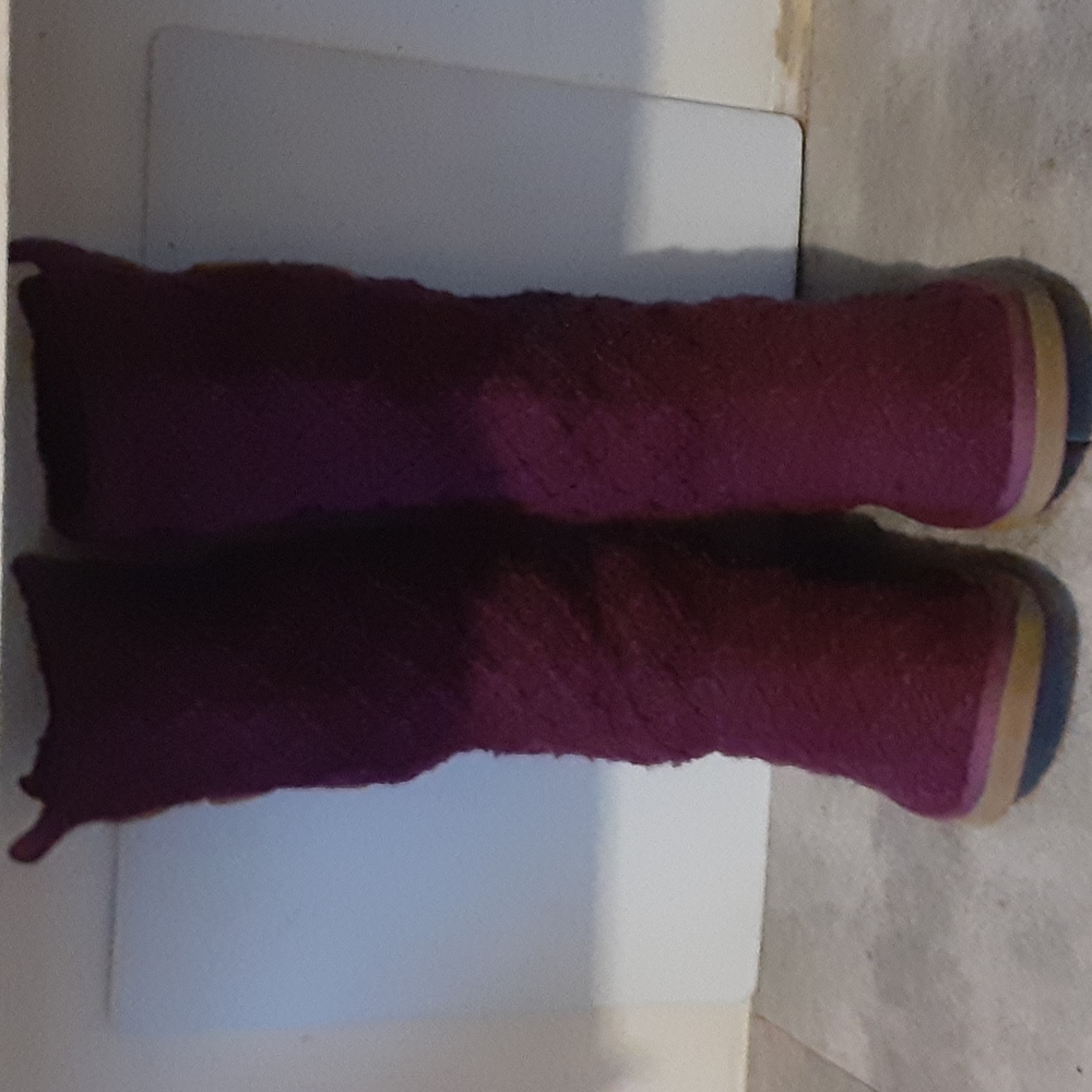 UGG  boots  size  7 women - Picture 2 of 5